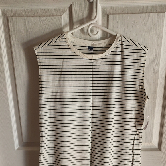 Old Navy Dresses & Skirts - Old Navy Cream and Navy Striped Dress